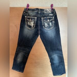 Miss Me Dark Blue Cropped Jeans with Embellished Back Pockets